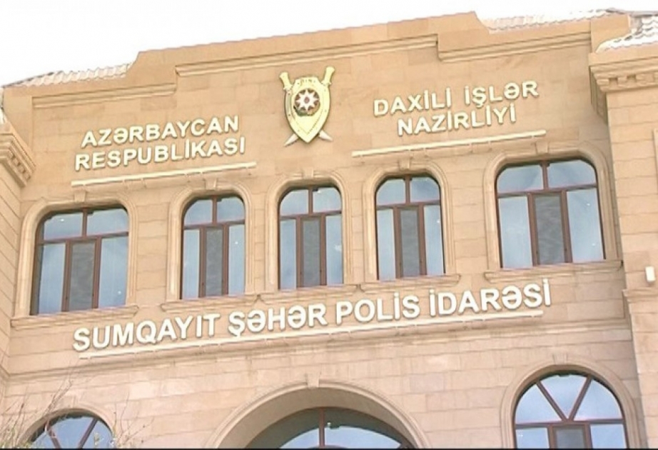 Sumqayıtda keçmiş məhkum avtomobildən külli miqdarda pul oğurlayıb