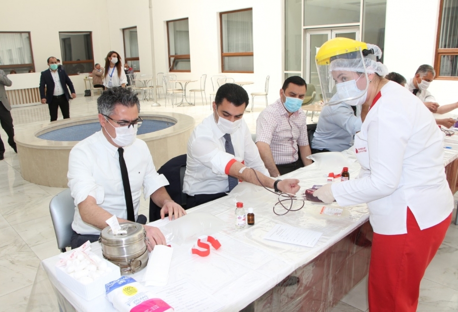 Yevlax Şəhər İcra Hakimiyyəti qanvermə aksiyasına qoşulub