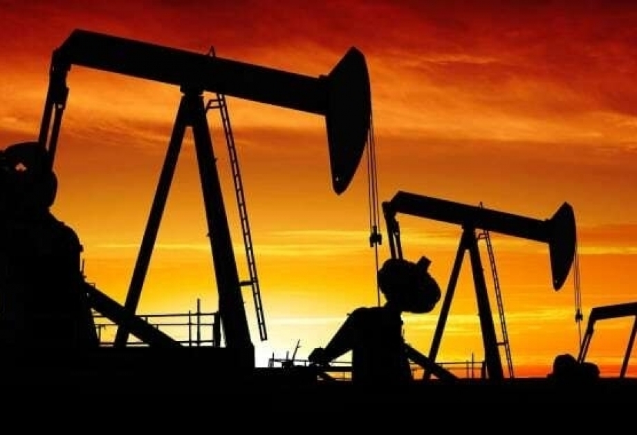 US crude oil collapses to $0.01 per barrel for the first time in history