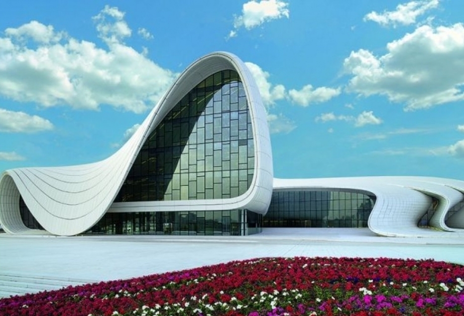 El Centro Heydar Aliyev entró en los 3 mejores centros de arte moderno de la CEI
