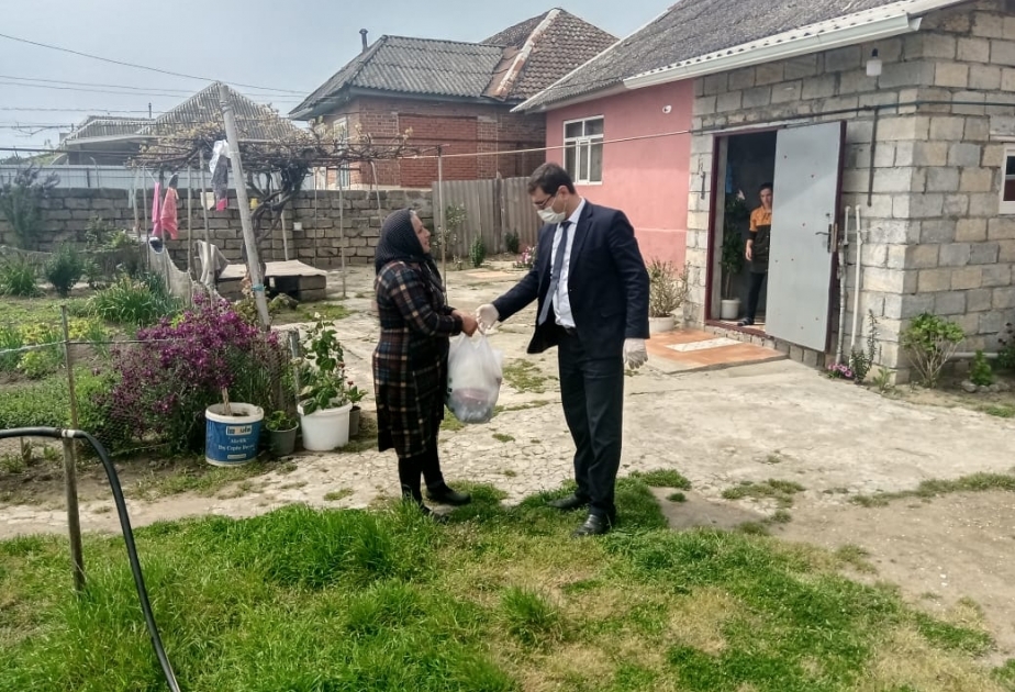 Lənkəranda iki min aztəminatlı ailəyə ərzaq yardımları paylanılıb