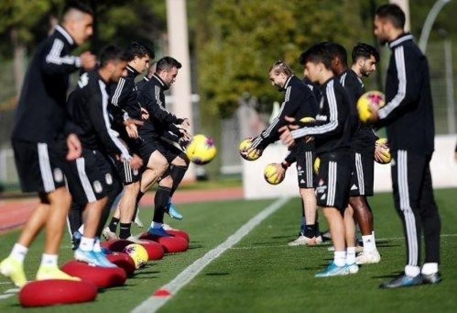 "Beşiktaş" futbol klubu məşqləri bərpa edib
