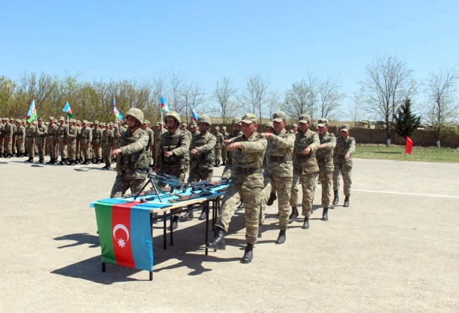 Cəbhə bölgəsində bölmələrin döyüş növbətçiliyinə daxilolma mərasimi keçirilib