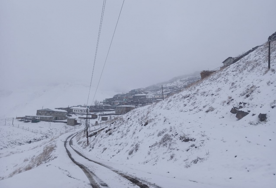 库巴山区降雪