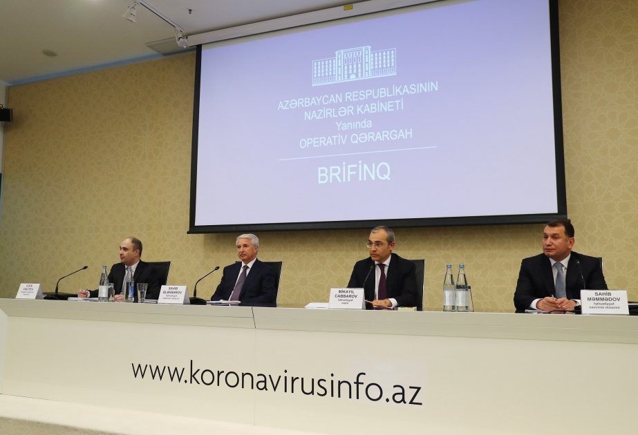 وزير الاقتصاد يكشف عن خسائر يومية تلحقها جائحة عدوى فيروس كورونا المستجد كوفيد 19 باقتصاد أذربيجان