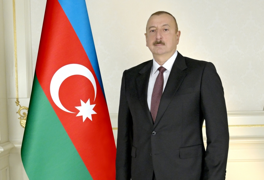 Ilham Aliyev firma una orden sobre la reconstrucción de la carretera entre los puestos fronterizos de "Khanoba" y "Samur"