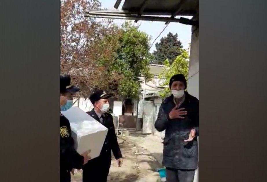 Suraxanı Rayon Polis İdarəsinin 30-cu polis şöbəsinin əməkdaşları Hövsanda 50 aztəminatlı ailəyə yardım ediblər VİDEO