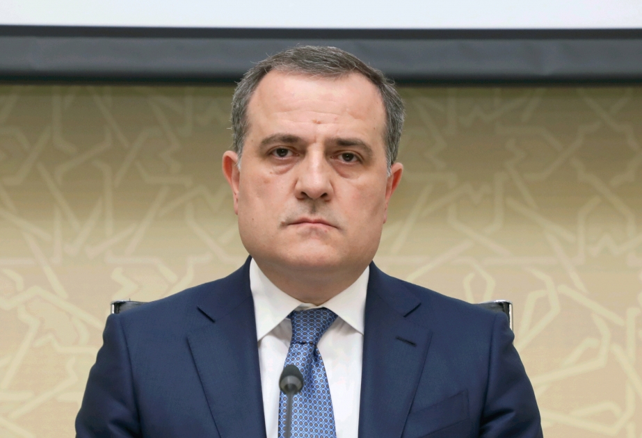 Ceyhun Bayramov: Tədris prosesi bərpa edildikdən sonra sanitar qaydalara xüsusi nəzarət olunacaq