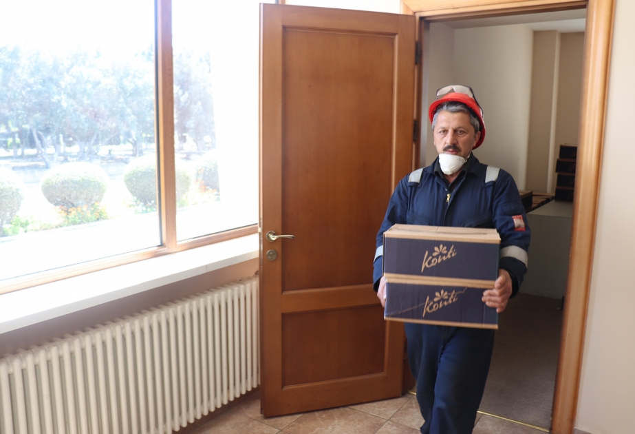 Heydər Əliyev adına Neft Emalı Zavodu aztəminatlı ailələrə yardım edib