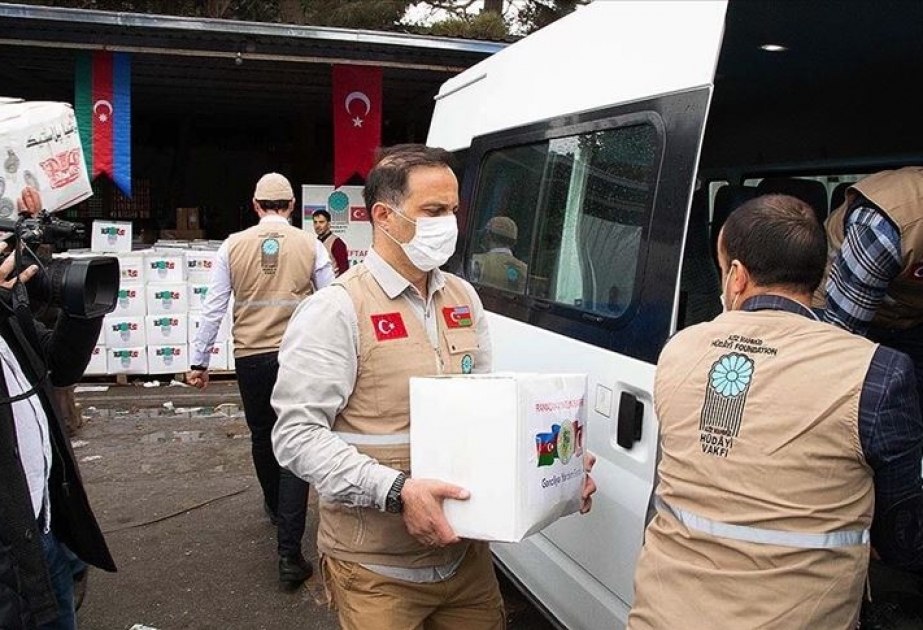 Azərbaycandakı türkiyəli iş adamları və xeyriyyə təşkilatları aztəminatlı ailələrə ərzaq yardımı göstəriblər