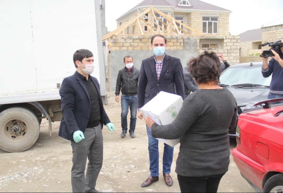 Gəncə Şəhər Gənclər və İdman Baş İdarəsinin əməkdaşları məhdud fiziki imkanlı şəxslərə və aztəminatlı ailələrə yardım ediblər