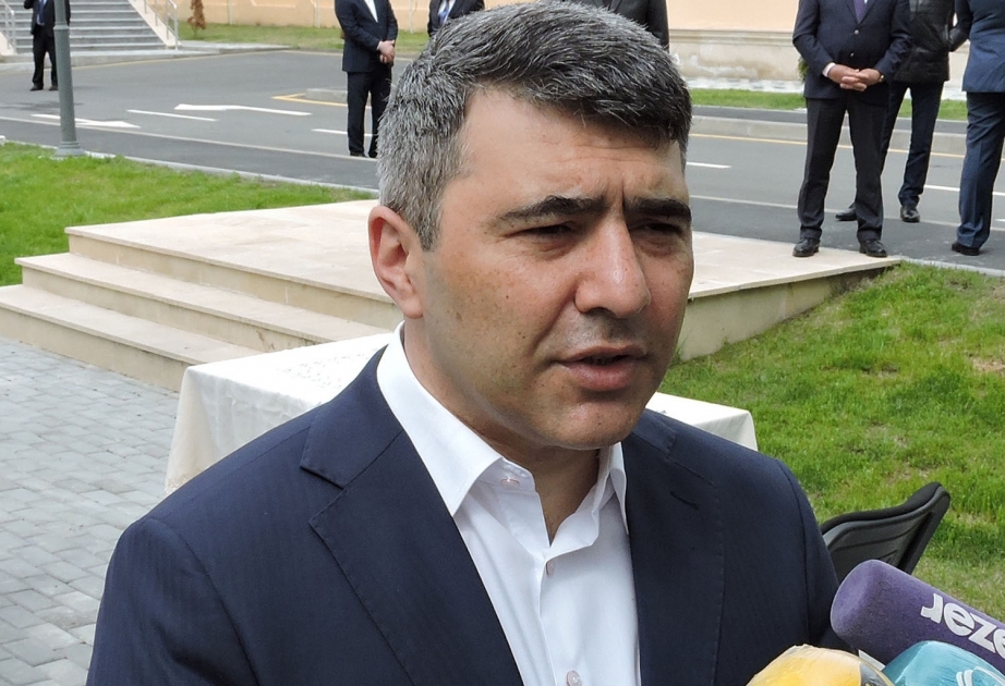 İnam Kərimov: Builki mövsümdə 6 minə yaxın kümçüyə ipəkqurdu paylanacaq