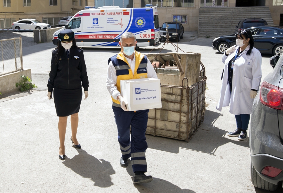 Mərkəzi Gömrük Hospitalının əməkdaşları aztəminatlı ailələrə yardım ediblər