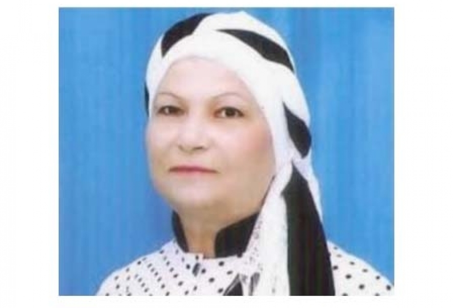 Sosial təcrid şəraitində şairə Gülarə Munis “Nənə corab toxuyur” şeirini hədiyyə etdi