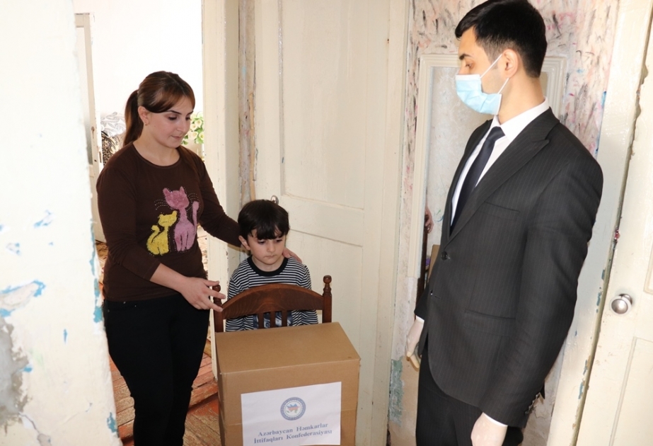 Qərb bölgəsində yaşayan 750 aztəminatlı ailəyə ərzaq bağlamaları çatdırılıb