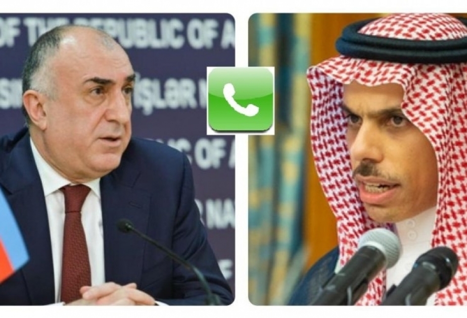 Azerbaijani, Saudi Arabian FMs discuss bilateral cooperation over phone