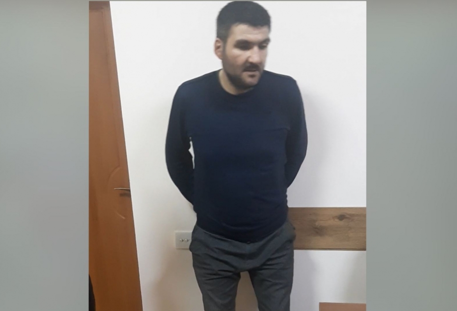 Bakıda narkotik vasitələrin satışı ilə məşğul olan daha bir silahlı şəxs saxlanılıb VİDEO