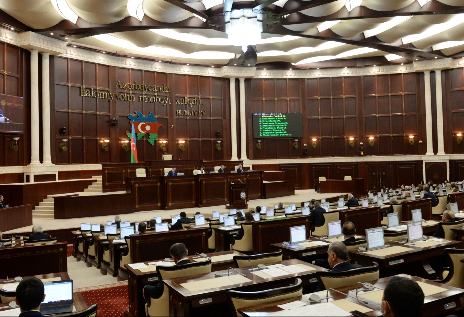 المجلس الوطني يوافق مع تعيين كامران علييف منصب المدعي العام