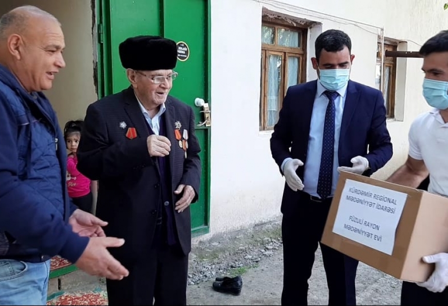 Füzulidə mədəniyyət işçiləri İkinci Dünya müharibəsi veteranlarını ziyarət ediblər