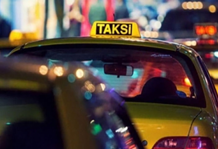 TƏBİB: Karantin dövründə şəhərdaxili taksilərdən istifadə edən sərnişinlər yalnız arxa oturacaqlarda otura bilərlər