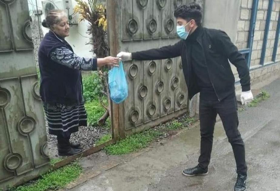 Tibb Universitetinin Tələbə Gənclər Təşkilatının fəalları “Könüllü qonşu” aksiyasına qoşulublar