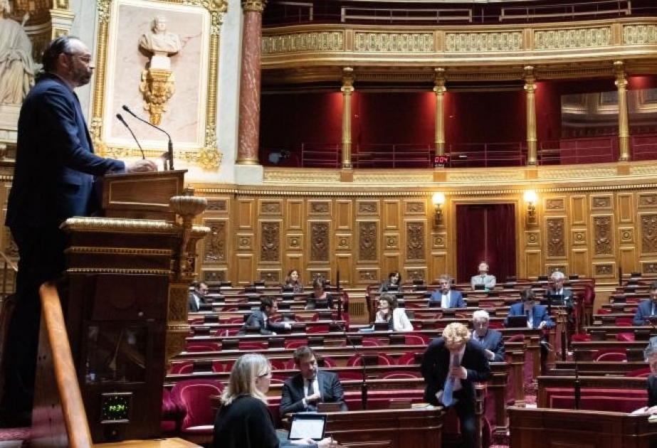 Fransa Senatı ölkədə fövqəladə sanitar vəziyyəti iyulun 10-dək uzadıb
