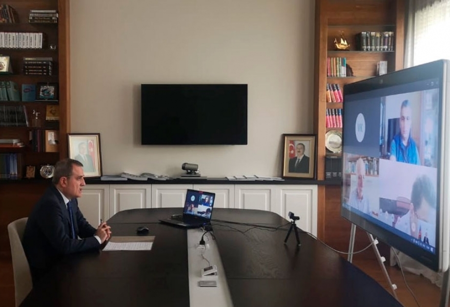 Təhsil naziri İctimai Şura üzvləri ilə videokonfrans keçirib