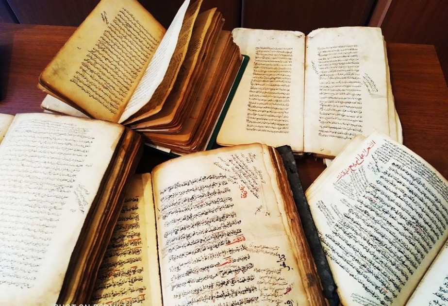 Əlyazmalar İnstitutunun alimləri elmi tədqiqatlarını davam etdirirlər