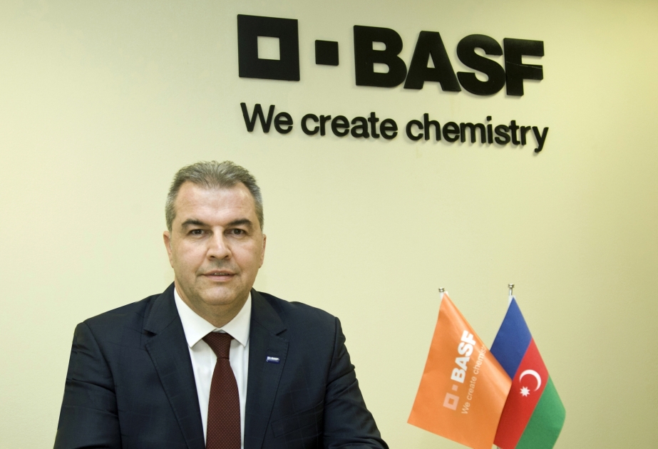 “BASF Azərbaycan” koronavirusla mübarizə üçün Bakı Şəhər İcra Hakimiyyətinə dezinfeksiyaedici vasitələr bağışlayıb