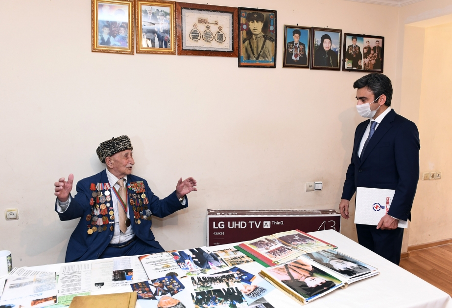“Azərişıq” Böyük Vətən müharibəsi iştirakçılarına hədiyyə verib