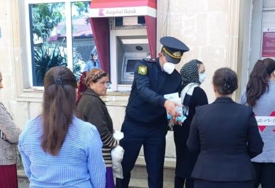 Ağsuda polis sakinlərlə maarifləndirici söhbətlər aparıb
