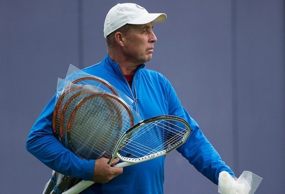 Çexiya əsilli məşhur tennisçi Rocer Federeri tarixin ən yaxşı raketka ustası sayır