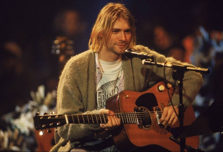 Kurt Kobeynin gitarası 1 milyon dollar civarında hərraca qoyulub