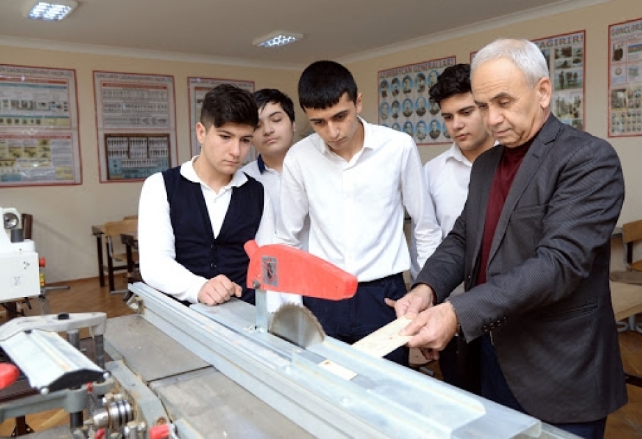 Peşə təmayüllü siniflərdə tədrisə cəlb olunan təhsilverənlər üçün ixtisasartırma təlimləri təşkil ediləcək