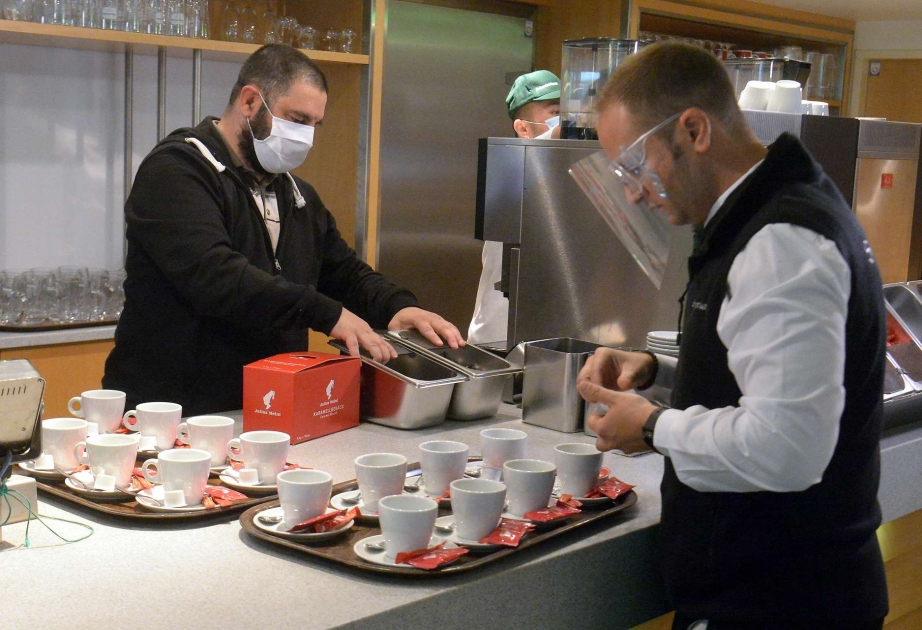 Avstriyada kafe və restoranların fəaliyyəti bərpa olunub