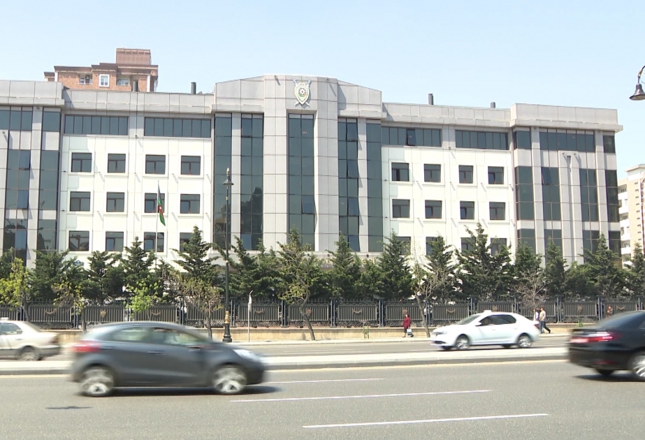 Bakıda üzərində odlu silah gəzdirən keçmiş məhkum tutulub VİDEO