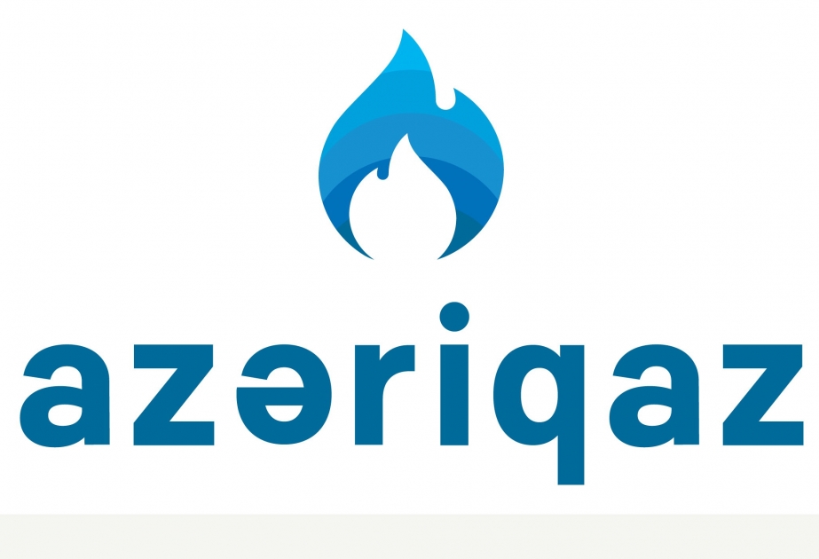 Binəqədi rayonunda güclü külək ağacı təbii qaz xəttinin üzərinə aşırıb