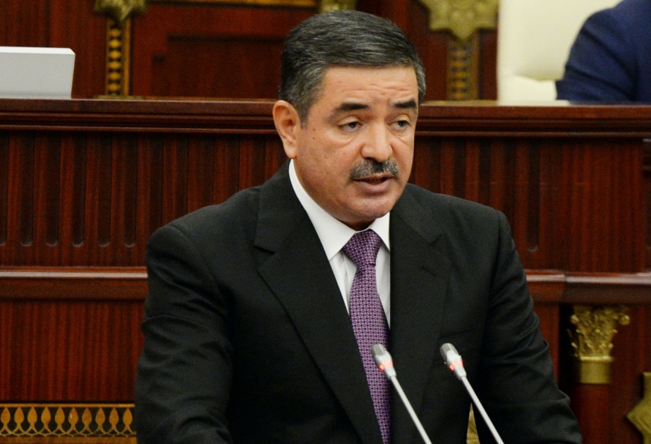 Seyfulla Əzimov: Ötən il ölkə üzrə bağlanılan əmək müqavilələrinin sayında 153 min artım qeydə alınıb
