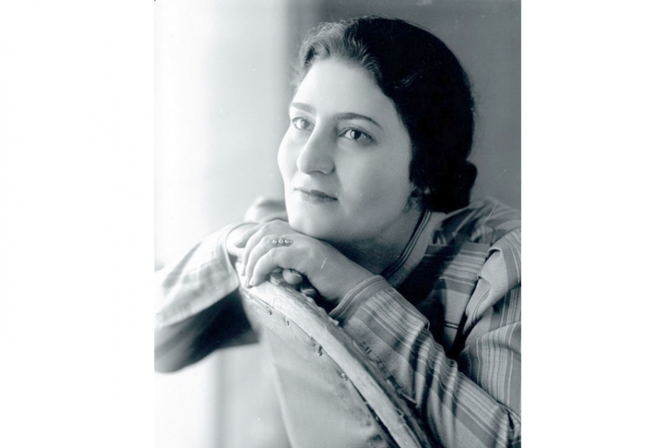 Səsi və ifası ilə yaddaşlarda yaşayan Həqiqət Rzayeva