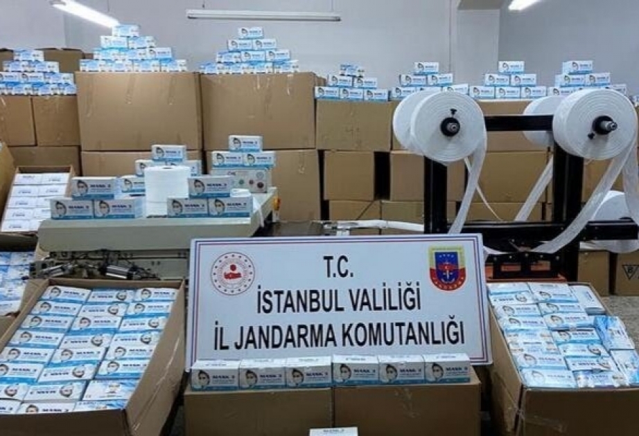 İstanbulda 800 min ədəd tibbi maskadan ibarət qaçaqmal aşkarlanıb