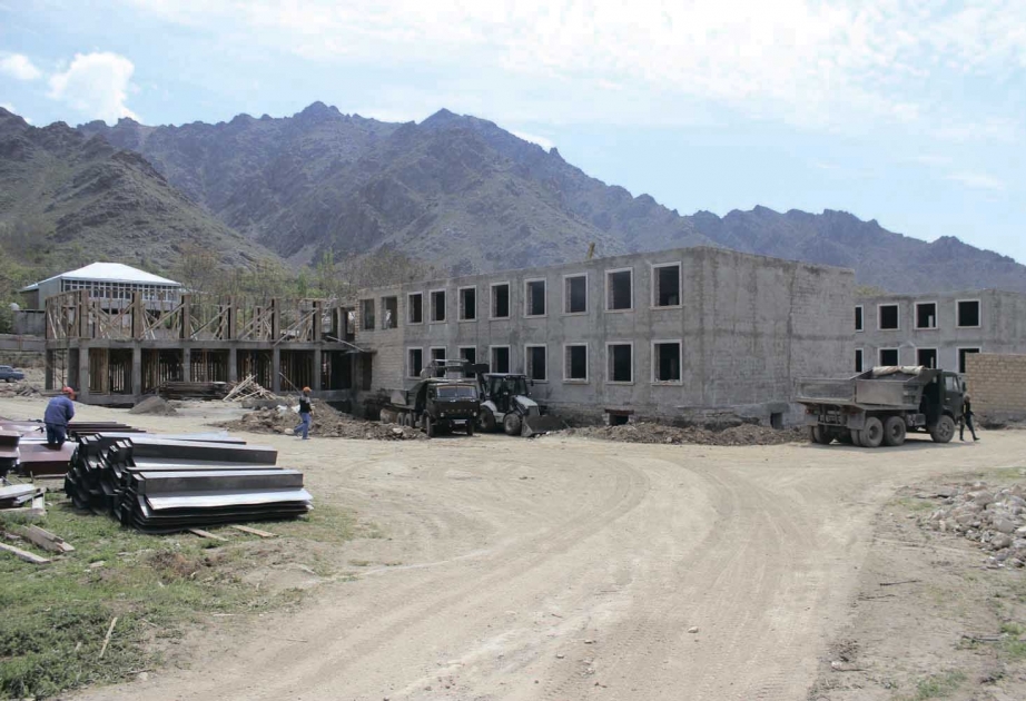 Ordubad rayonunda kompleks tikinti-quruculuq işləri aparılır