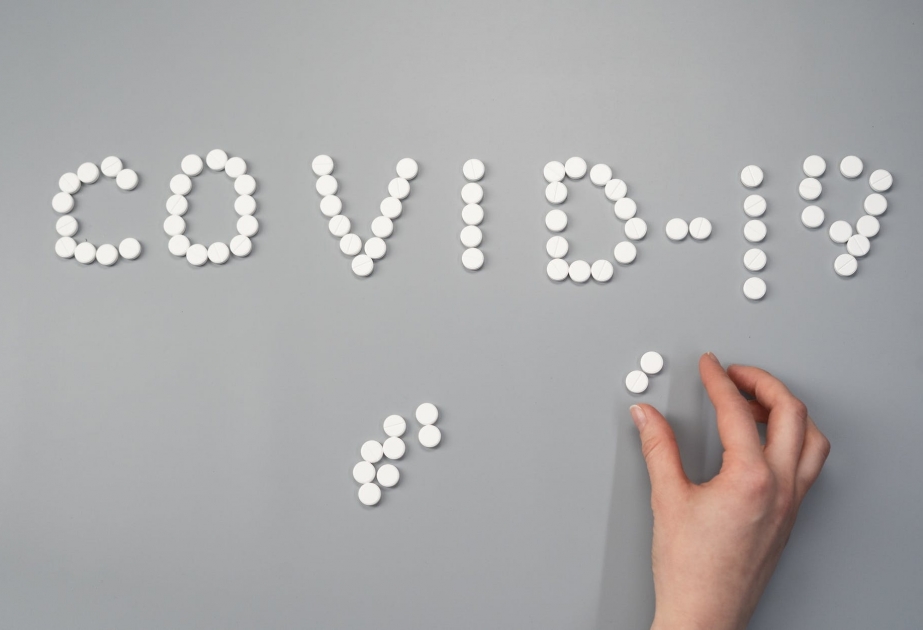Плаквенил временно исключили из испытаний лекарств от COVID-19