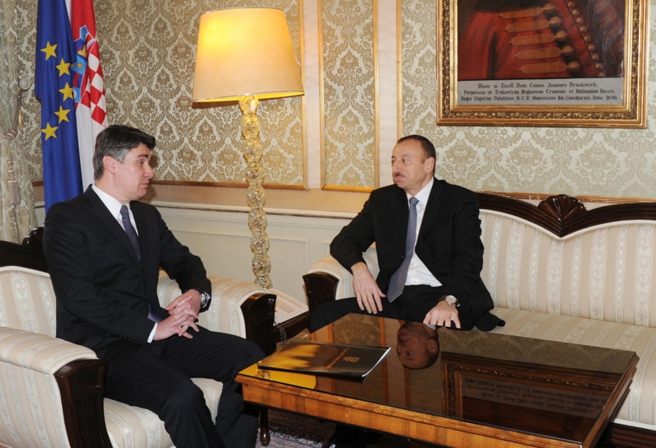 El Presidente de Croacia felicitó al Presidente Ilham Aliyev