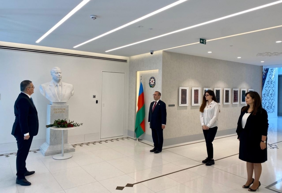 El Día de la República se celebró en la embajada de Azerbaiyán en Bélgica
