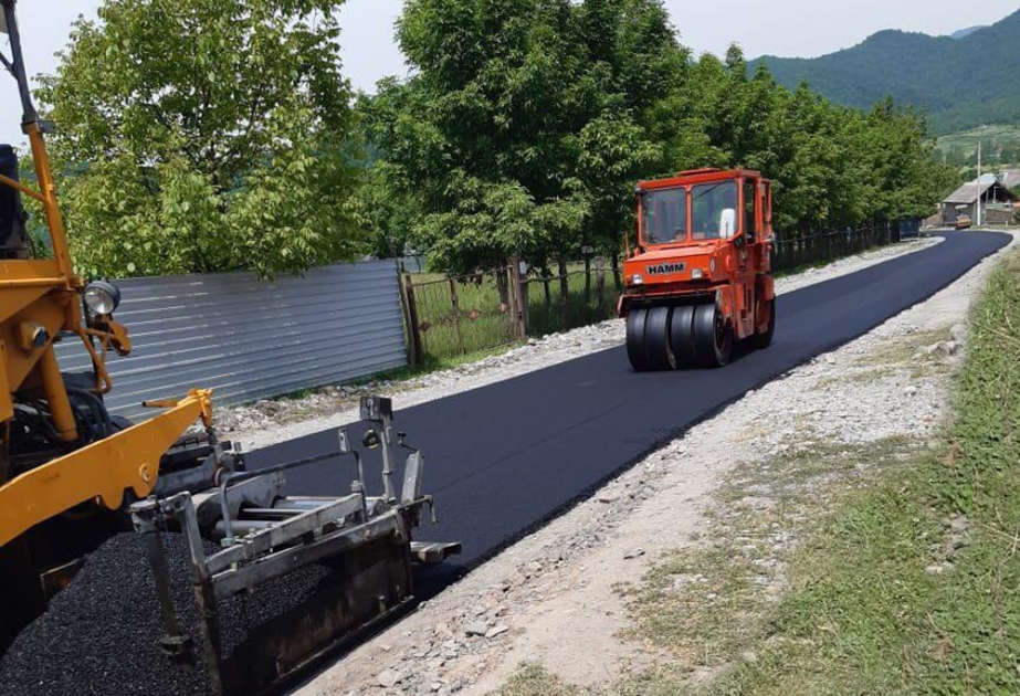 Qəbələdəki “Yeddigözəl” şəlaləsinə yeni asfalt yol çəkilib