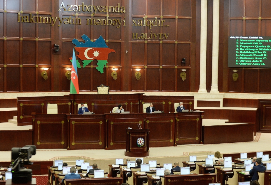 El parlamento de Azerbaiyán aprueba el aumento del régimen de exención de visado con Turquía hasta 90 días