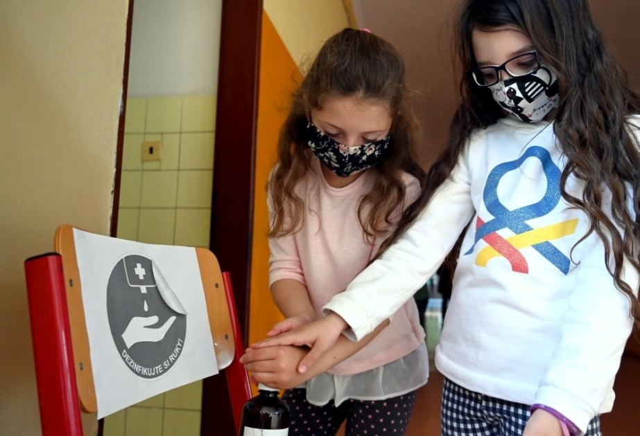 Les écoles primaires rouvrent aux élèves en Slovaquie