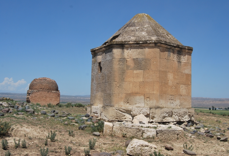 En el marco de “Viaje virtual por Azerbaiyán" se organizó gira al distrito de Agstafa