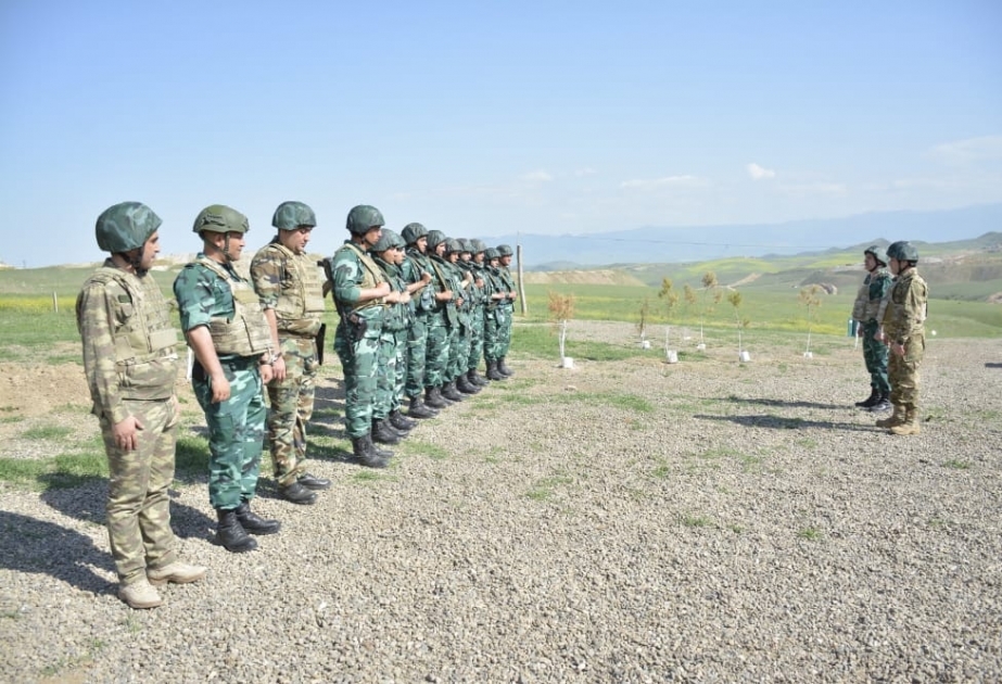 “Qazax” əlahiddə sərhəd diviziyasının hərbi hissə və bölmələrinin şəxsi heyəti ilə görüş olub