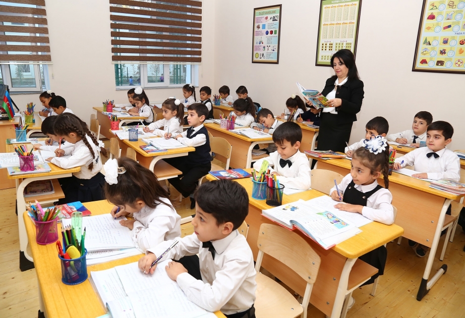 Se establecieron cinco liceos ante el Ministerio de Educación de Azerbaiyán